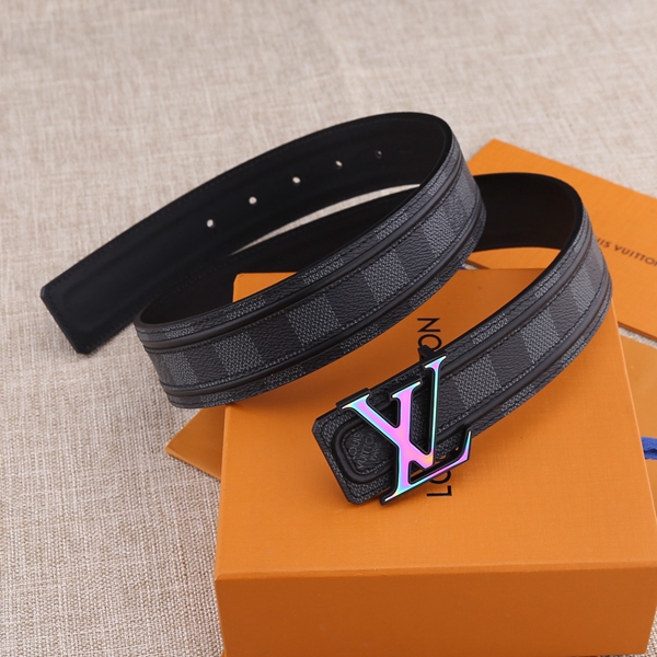 激安ルイヴィトンベルト着用イメージ